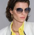 tiffany-occhiali-da-sole-donna-collezione-primavera-estate-2022