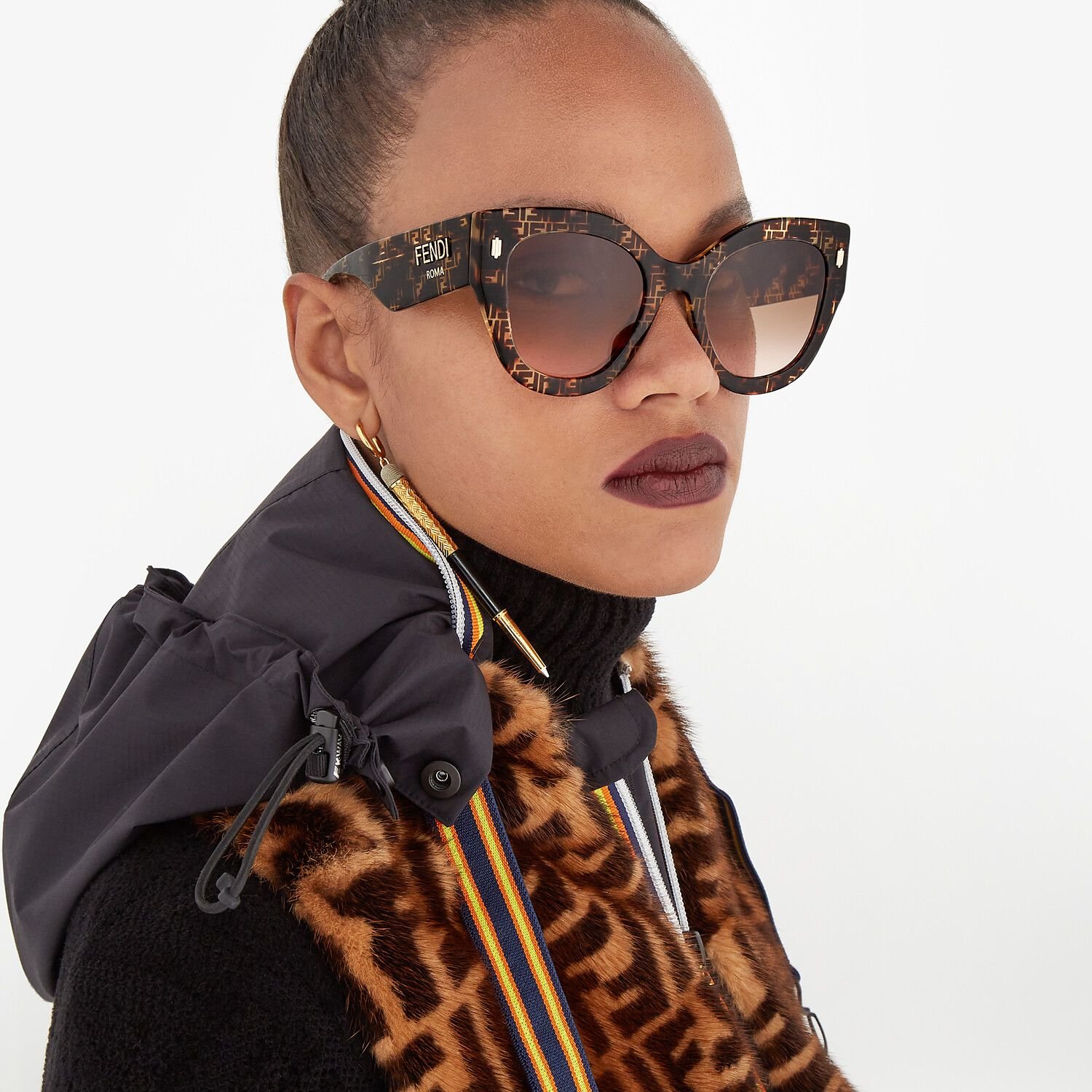 Fendi occhiali da sole donna collezione autunno inverno 2020 2021