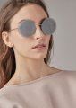 giorgio-armani-occhiali-da-sole-donna-collezione-primavera-estate-2019.3