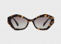 giorgio-armani-occhiali-da-sole-donna-collezione-primavera-estate-2022.2