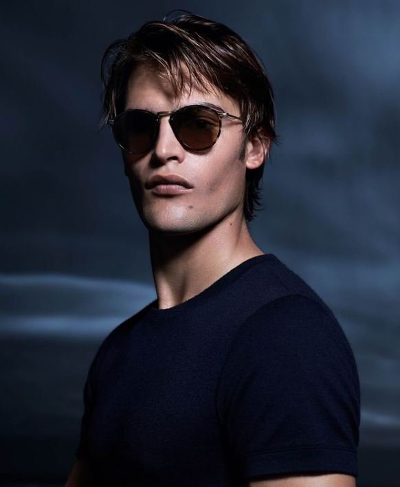 Giorgio Armani occhiali da sole uomo collezione primavera estate 2022