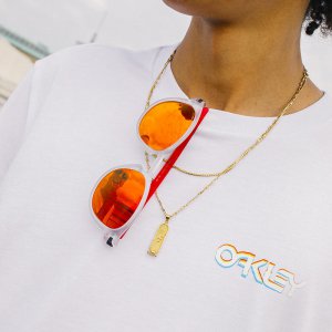 oakley-occhiali-da-sole-donna-primavera-estate-2018