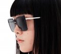 prada-occhiali-da-sole-donna-collezione-primavera-estate-2021.1