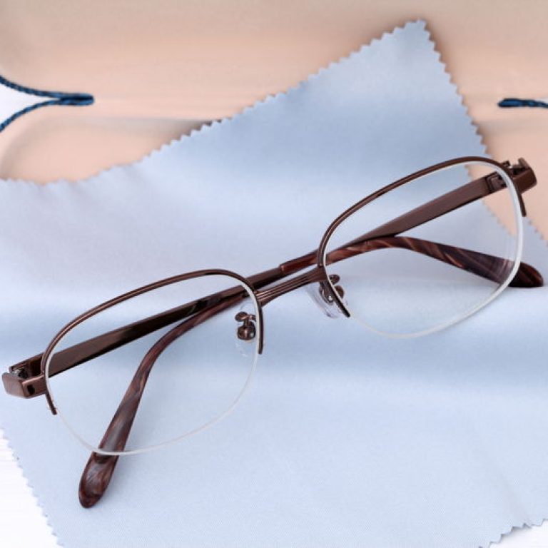 cura-manutenzione-occhiali-da-vista